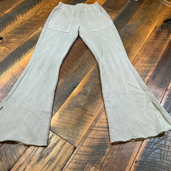 NSF Rusty Side Slit Flare Pants Pale Grey Women’s XS | Lounge Fleece Sweatpants - Picture 3 of 10